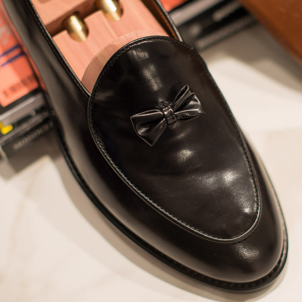Legacy | Classic Loafer – Black Leather with Sleek Profile & Signature Detailing